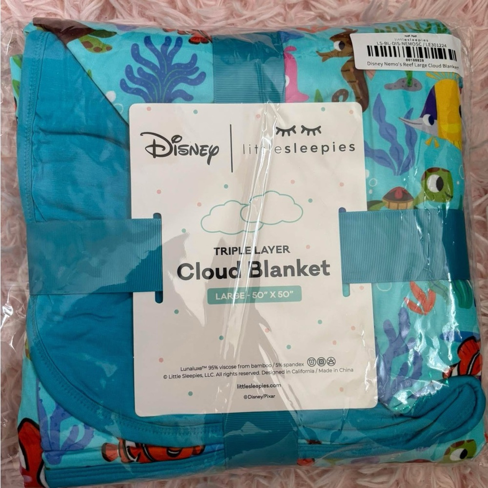 Little Sleepies Finding Nemo Nemo’s Reef Large Cloud Bamboo Blanket New In Hand